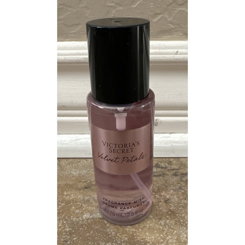 Victoria's Secret Velvet Petals Fragrance Body Mist Spray Splash 2.5 oz Travel